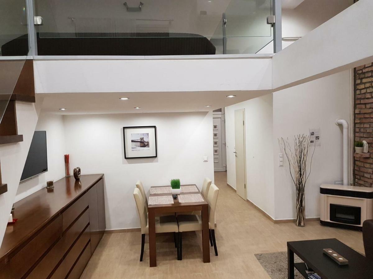 Beige & Brown Appartement Boedapest Buitenkant foto