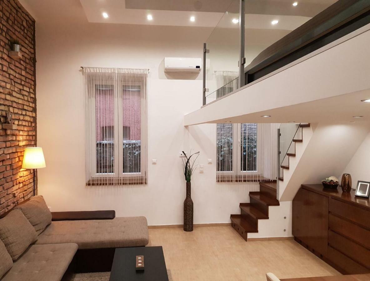 Beige & Brown Appartement Boedapest Buitenkant foto